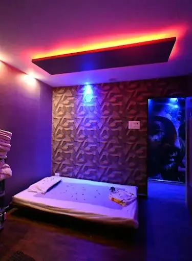 Rudra Spa spa in Dahisar West