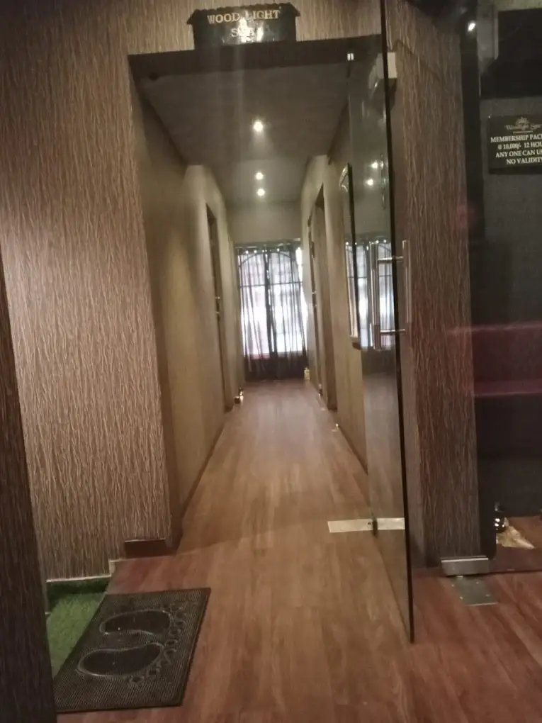 WoodLight Spa spa in Kandivali East