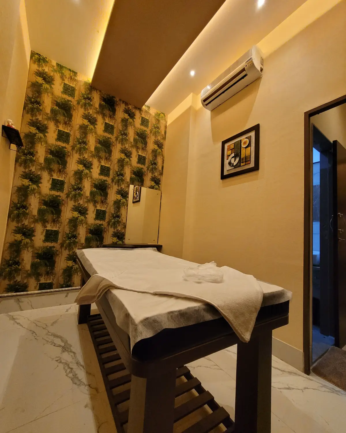 Zen Luxury Spa spa in Borivali West