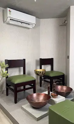 Pranaa wellness spa spa in Vile Parle East