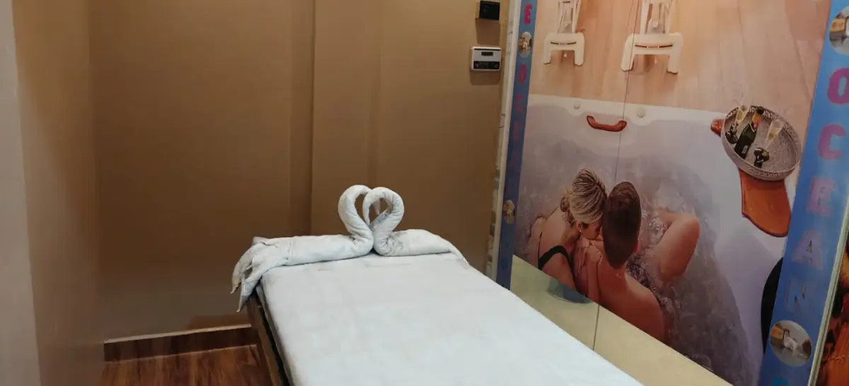 Luxury Look Spa spa in chembur