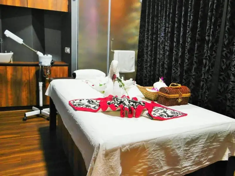 White N Bright Spa & Salon spa in thane