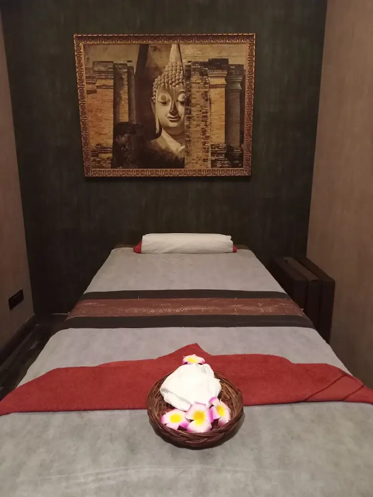 myo thai spa spa in Dombivli East