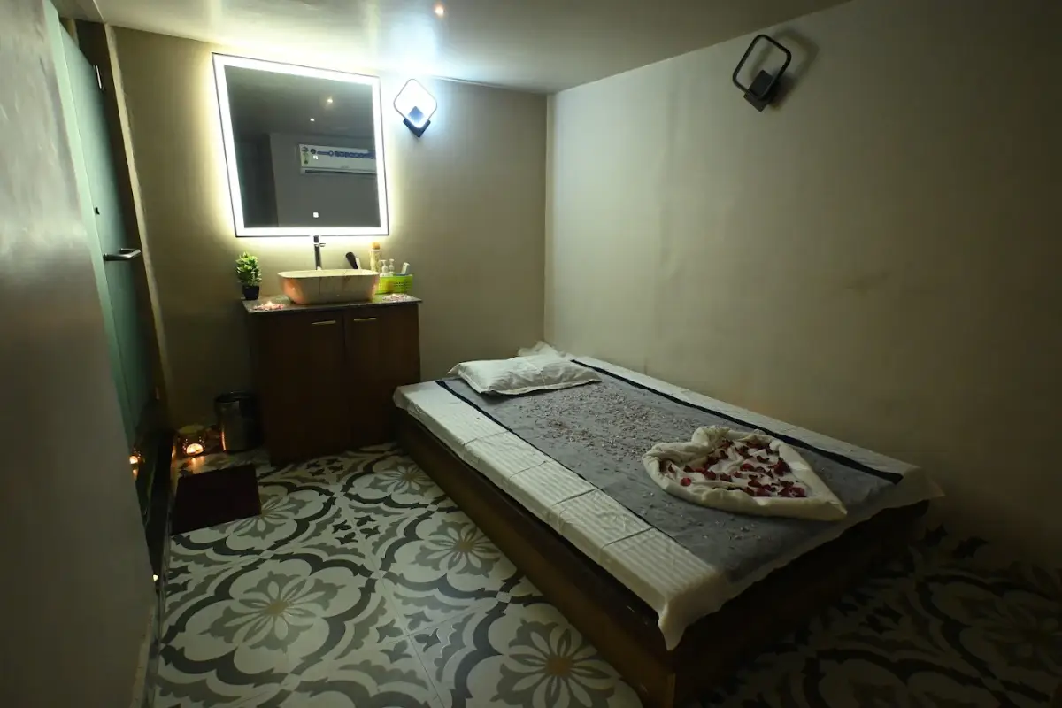 Unicorn Spa vashi spa in VASHI