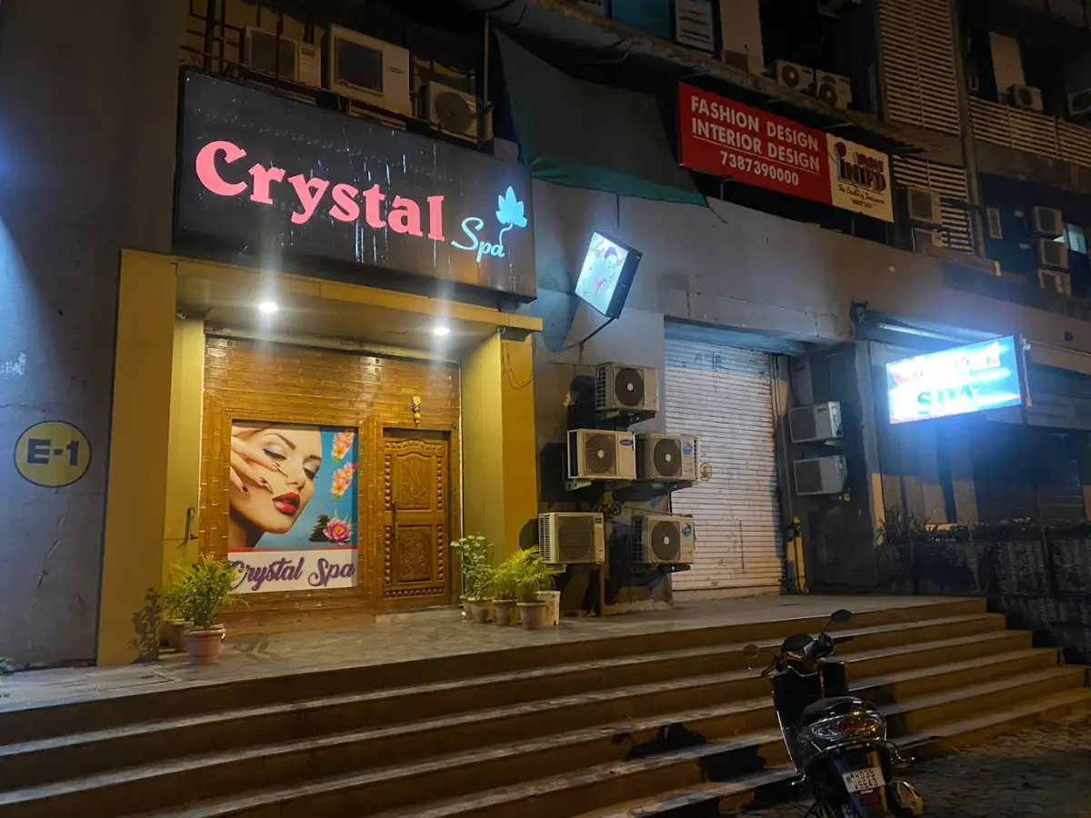 Crystal Spa - Vashi spa in vashi