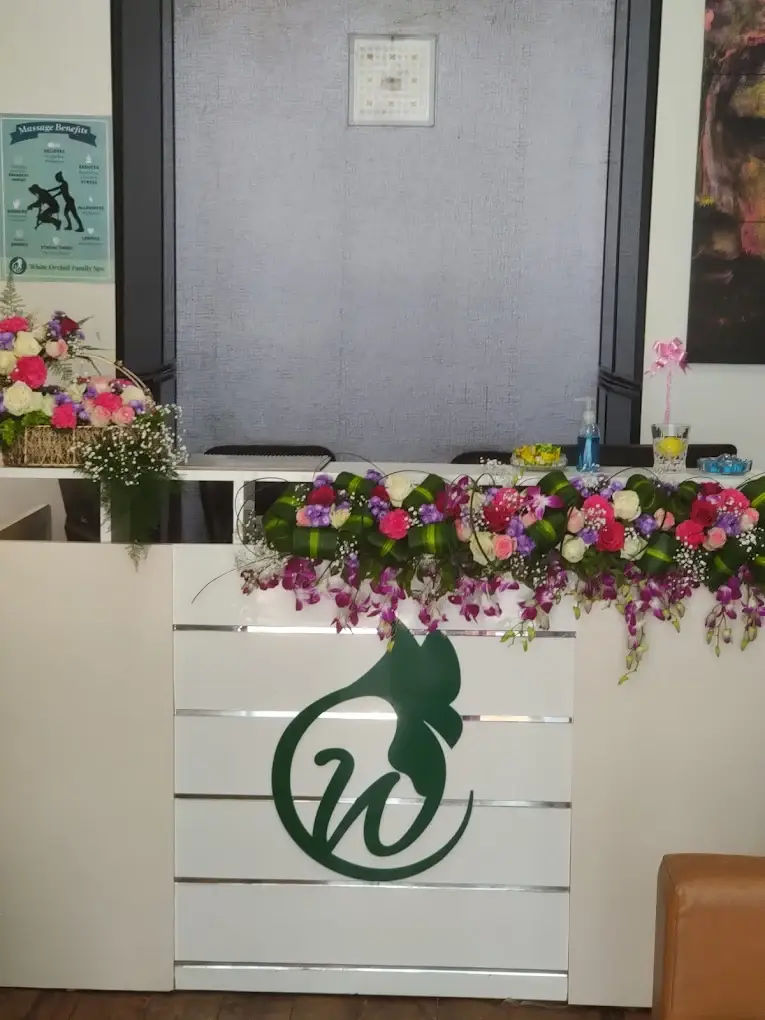 White Orchid Family Spa spa in wadala