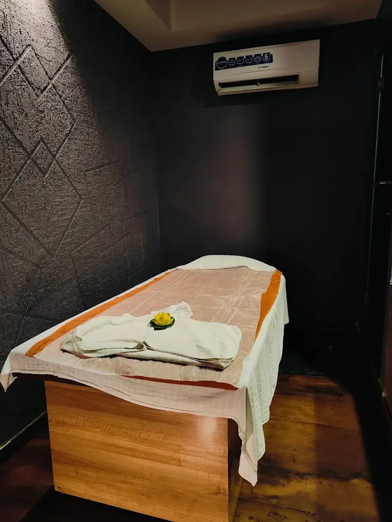 Royal Oak Spa spa in sanpade