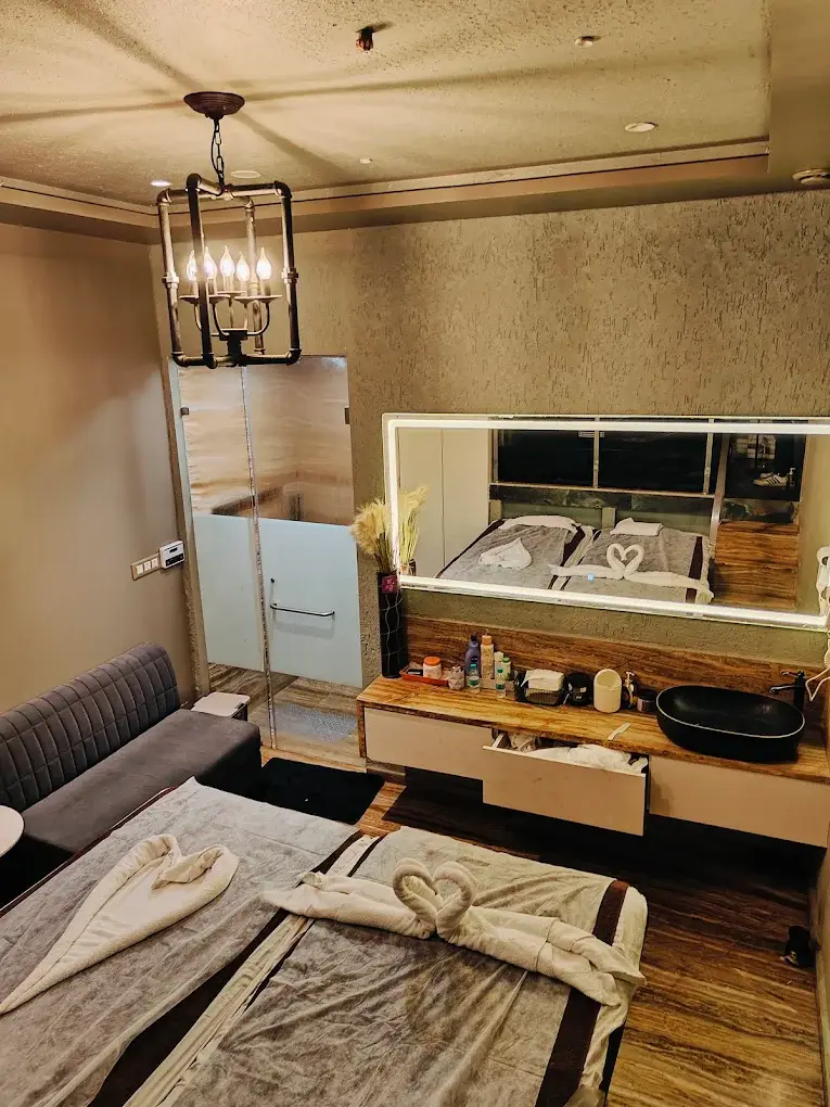 Palm Atlantis Spa CBD Belapur spa in belapur