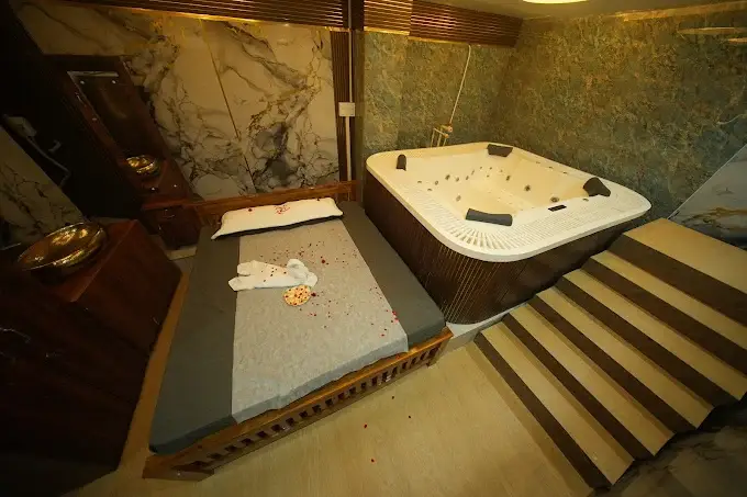 amaira international unisex spa spa in Malleshwaram