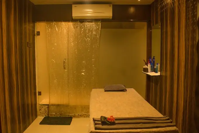 Blue Bells Thai Spa & Salon ( west )  spa in Dahisar West