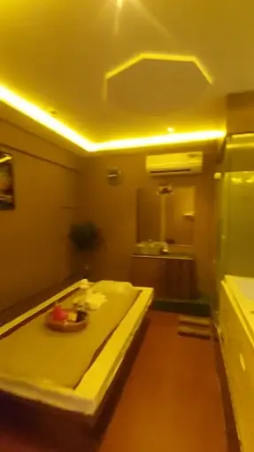 flora spa grant road spa in Grant Road