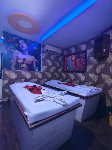 myron spa charni road spa in Charni Road East