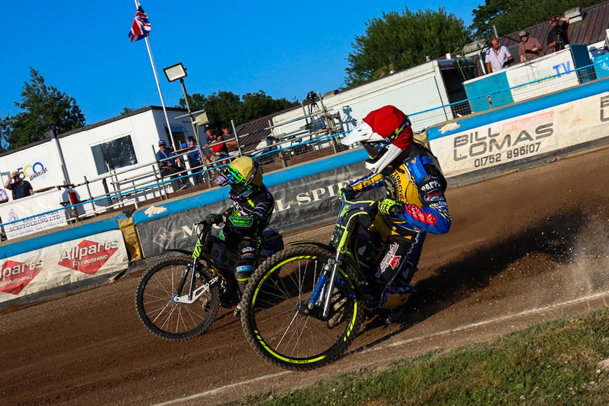 Nicholls produces maximum as Gladiators power past Berwick — photo 1