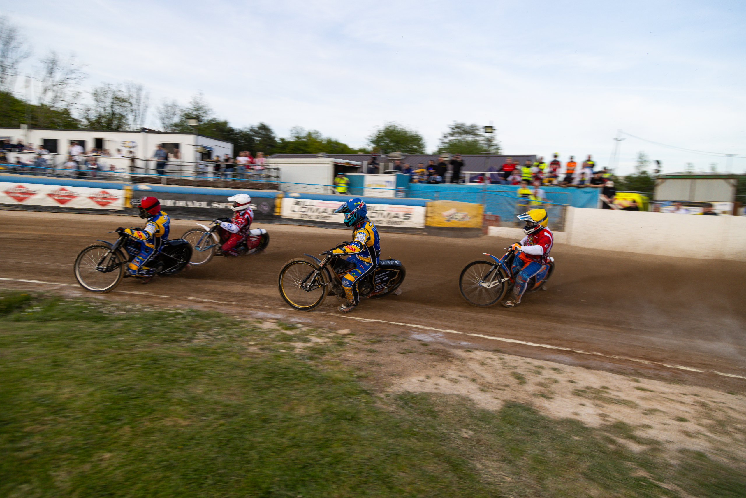 Bomber and the battle ahead as Glasgow visit the Coliseum