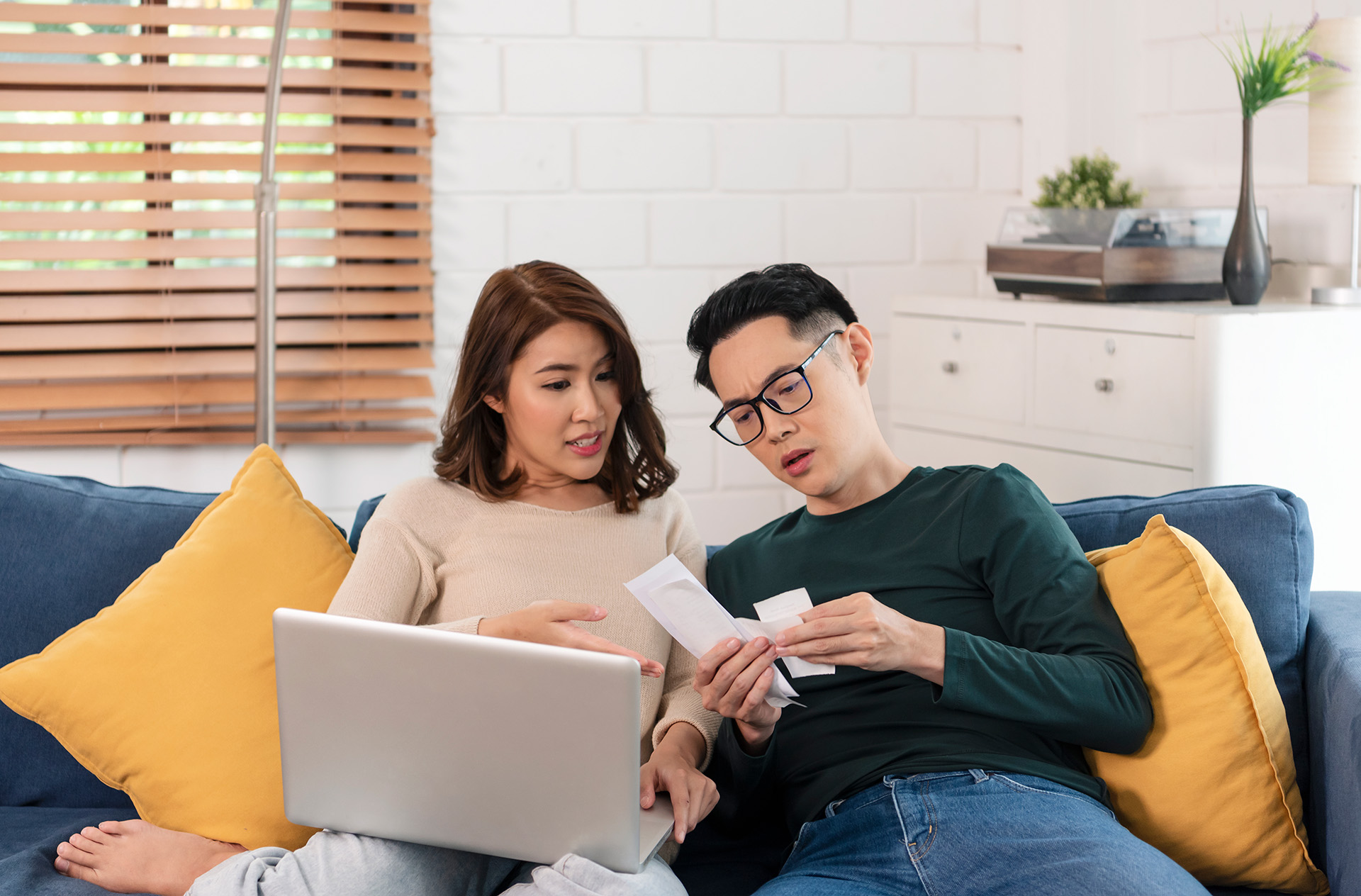 stop-fighting-about-money-this-app-will-save-your-relationship