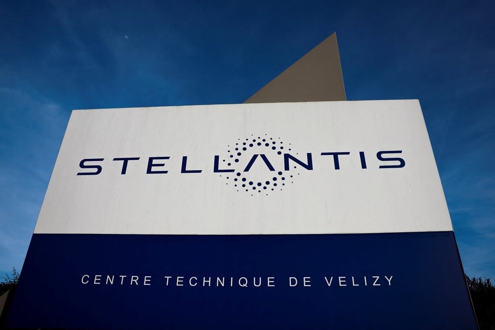 Stellantis stoppe temporairement l’usine de Mulhouse : adaptation ou alerte ?