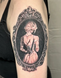 dagger lady