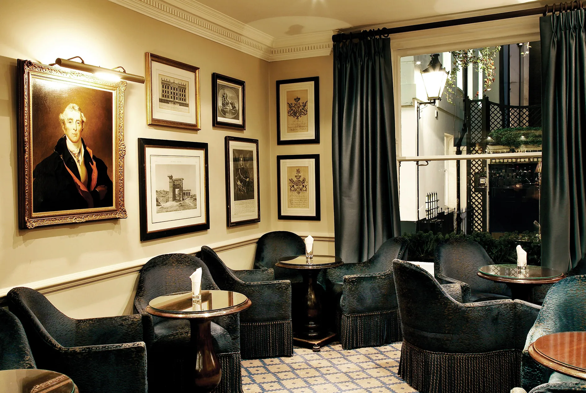 Dukes Bar London