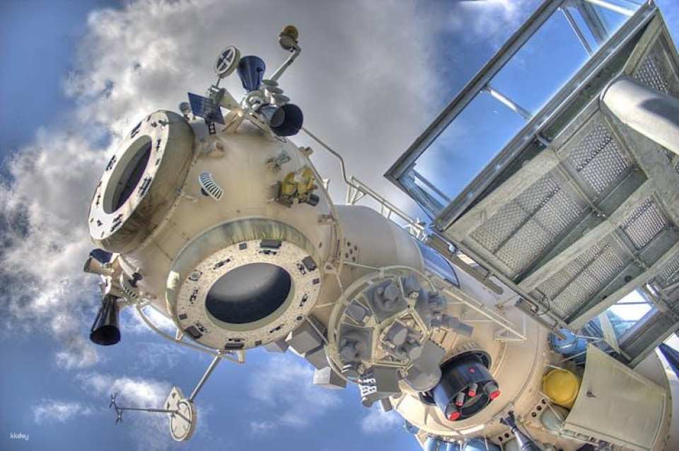 1-day admission ticket to Cité de l'Espace
