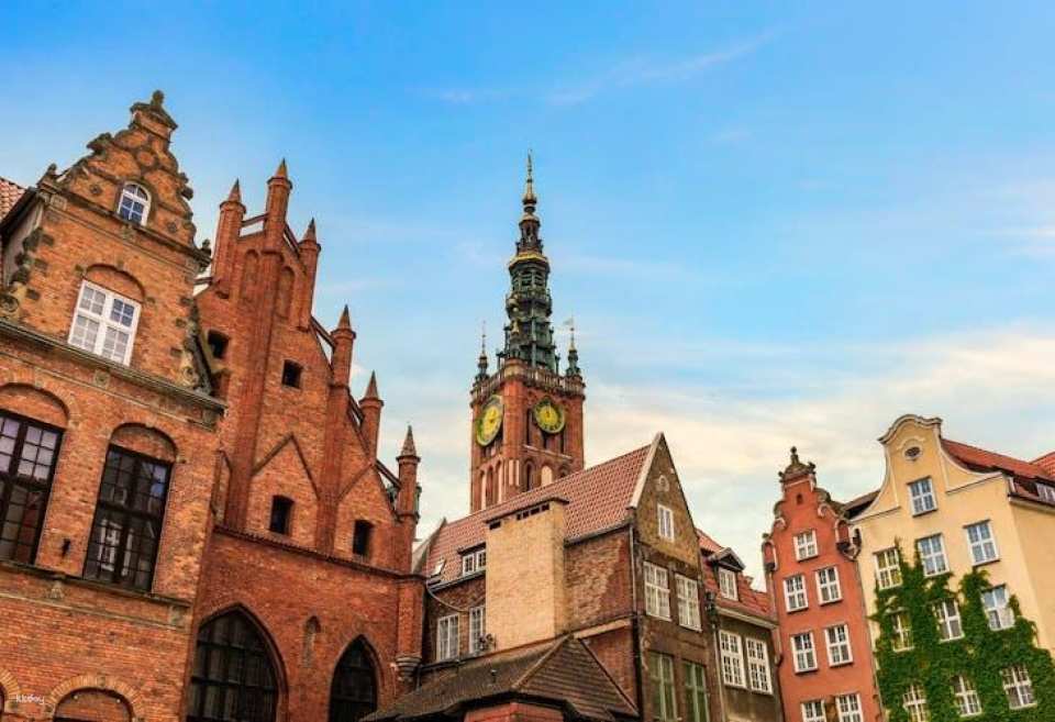 1-hour tour of Gdansk with a local