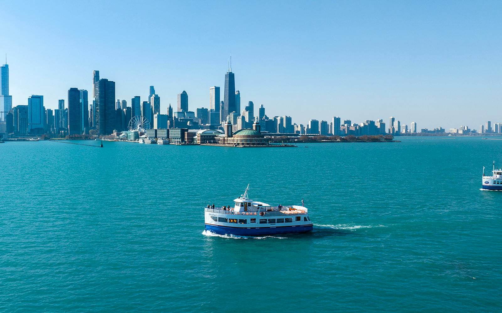 45-Min Lake Michigan Tour by Shoreline Image 1