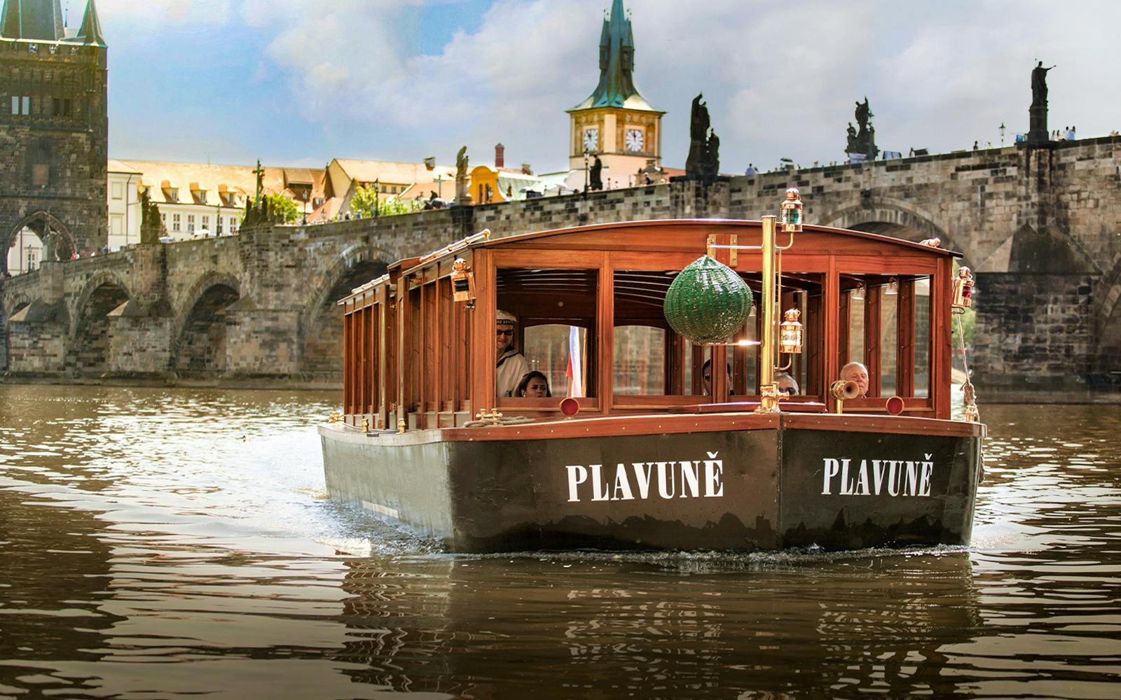 6hr Prague City Tour with River Boat Cruise and Lunch Image 5