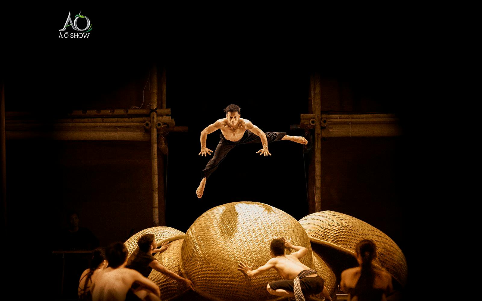 A O Show Tickets Image 1