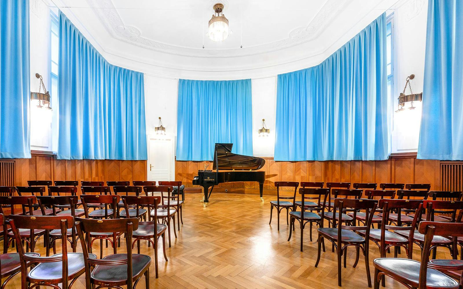 Amadeus Concerts at Ehrbar Salon Vienna with Prosecco Image 4