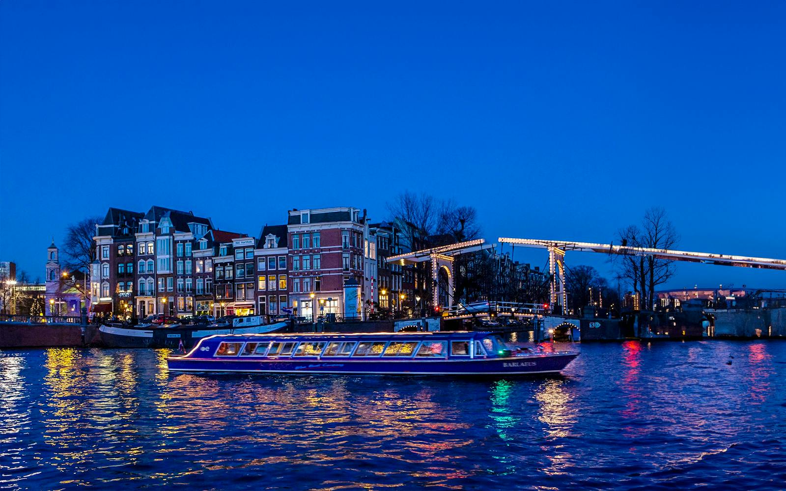 Amsterdam: 1.5 Hour Evening Canal Cruise Image 1