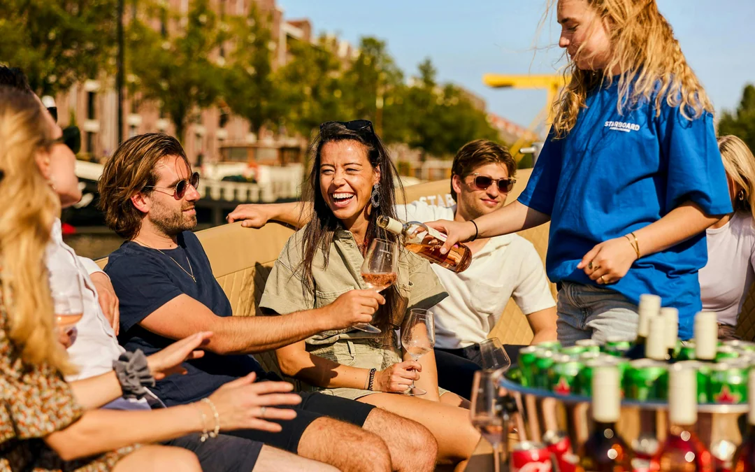 Amsterdam: 1-Hour Adults-Only Booze Cruise with Unlimited Drinks Option Image 3