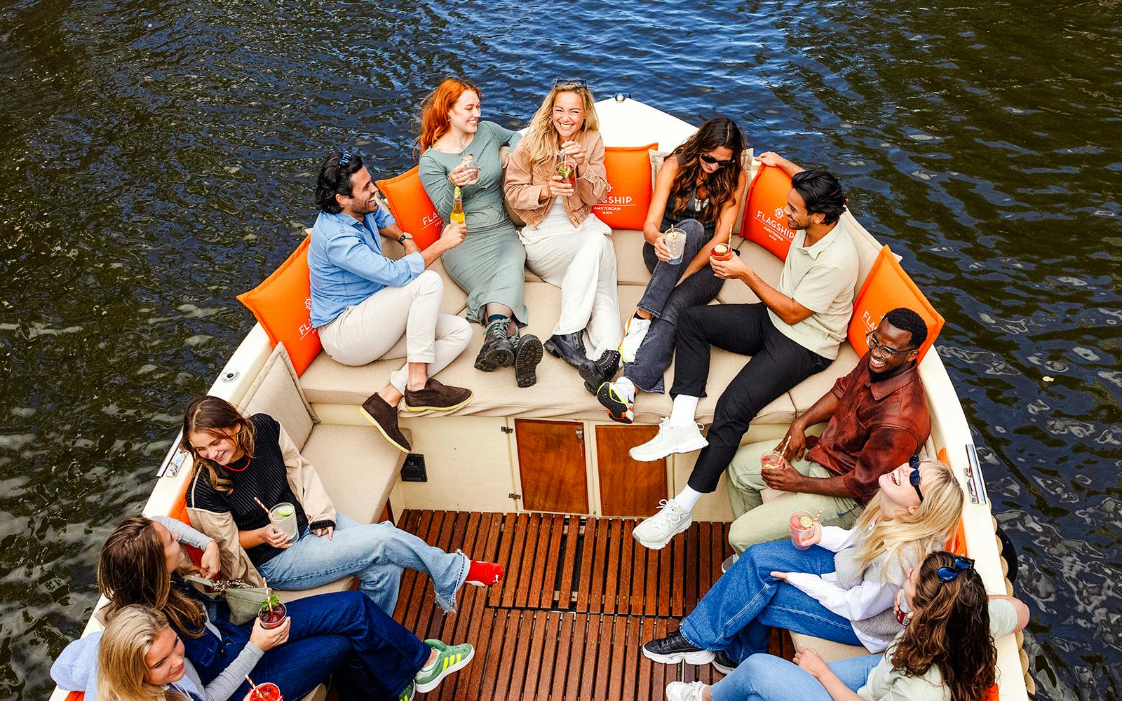 Amsterdam: 1-Hour Canal Cruise with Unlimited Drinks Option Image 12