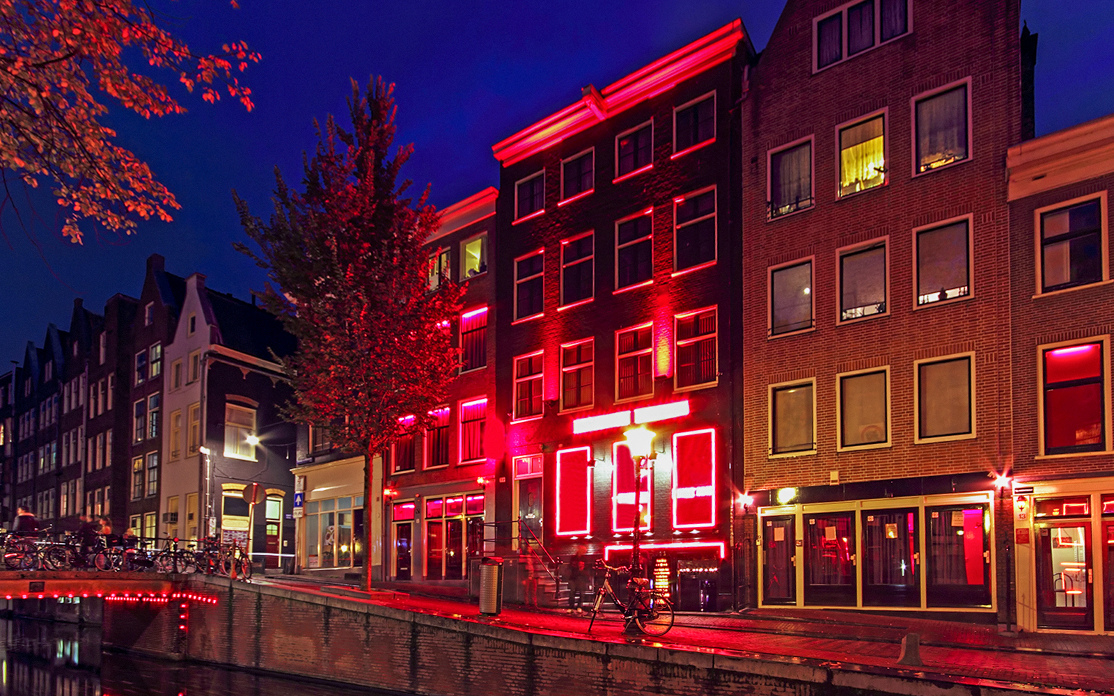 Amsterdam: Red Light District Audio Guided Tour Image 1