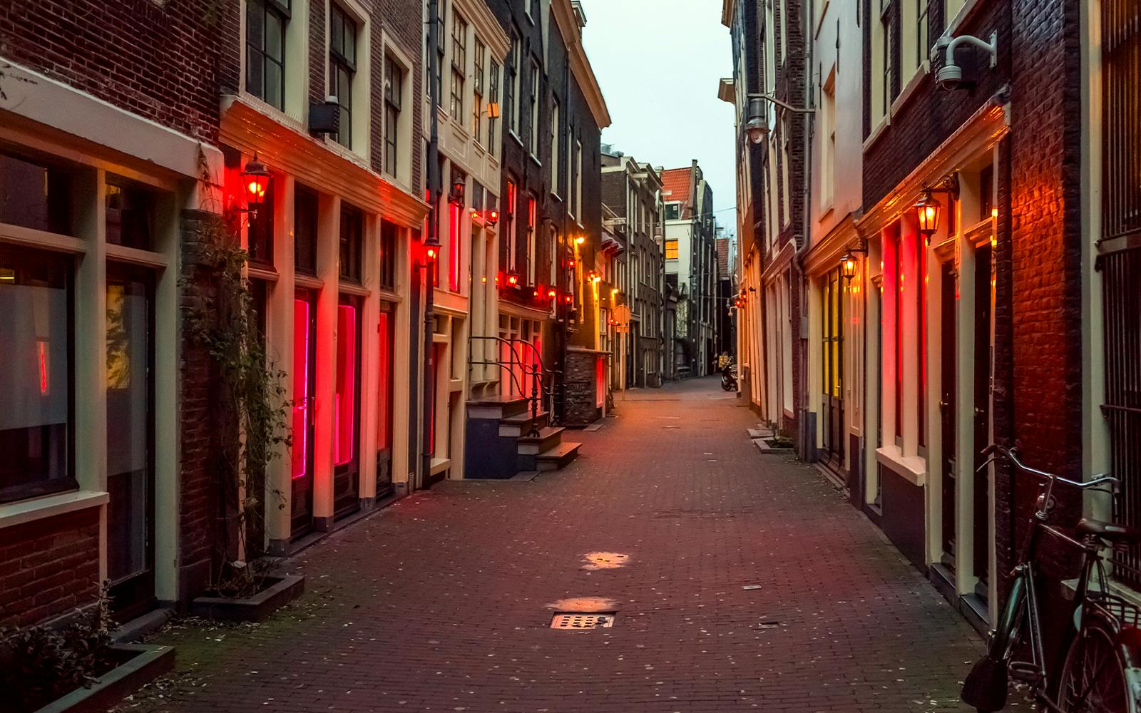 Amsterdam: Red Light District Audio Guided Tour Image 9