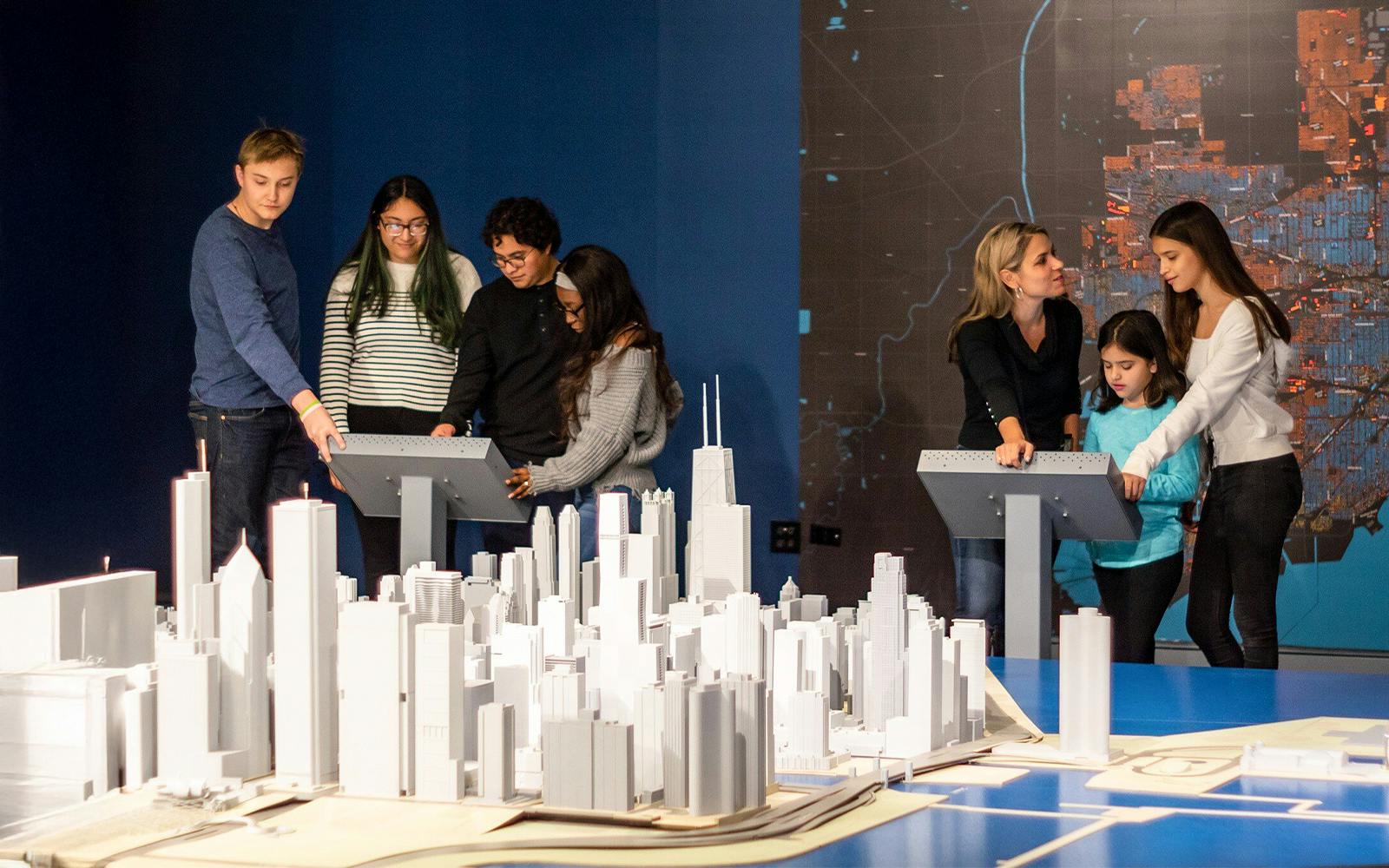 Architecture Center Admission with Must-See Chicago Walking Tour Image 5