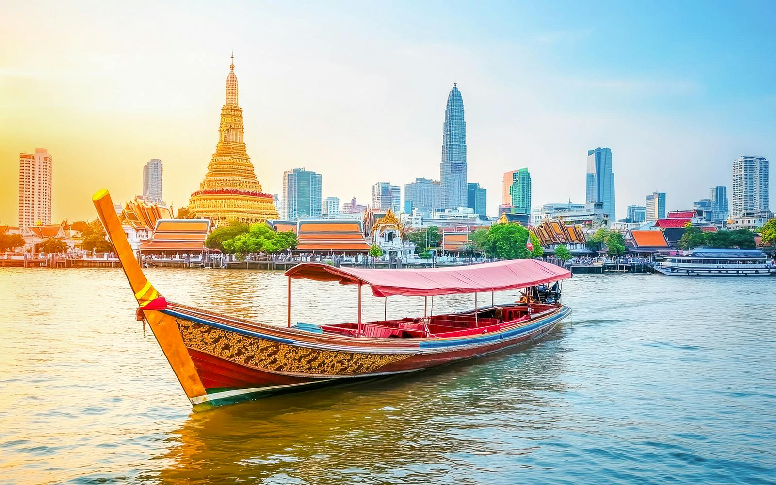 Bangkok Canal Tours – Chao Phraya River and Wat Arun Temple by Long Tail Boat Image 8