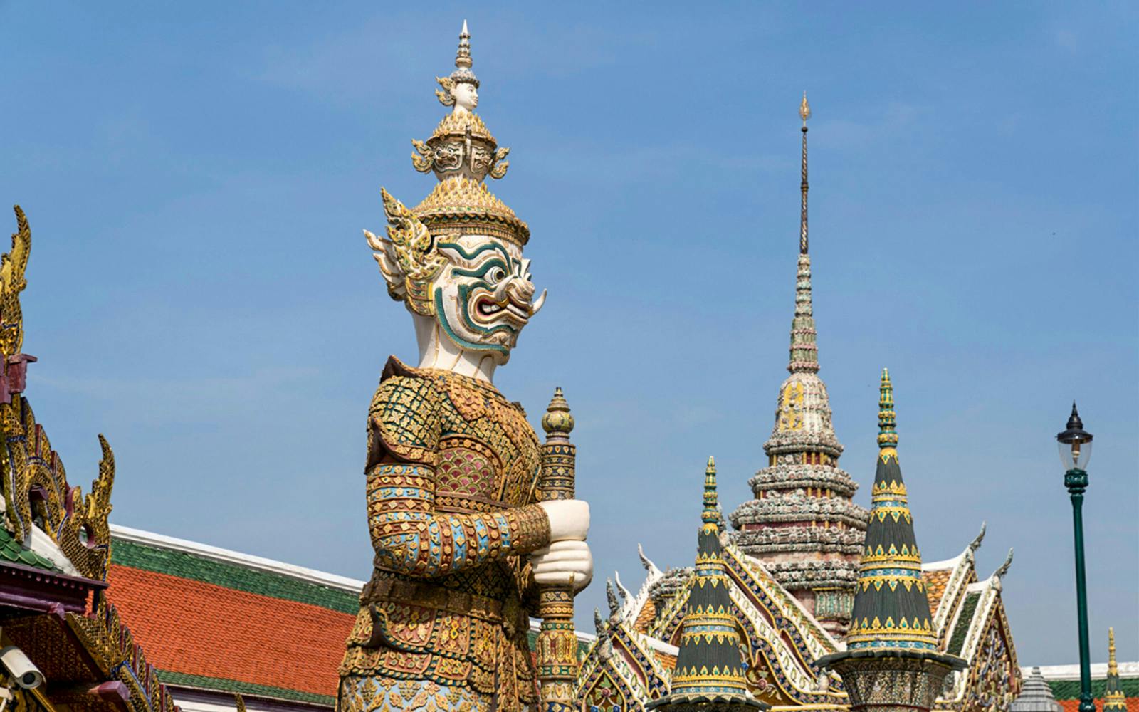 Bangkok: Grand Palace, Wat Pho & Golden Mount City Tour Image 8