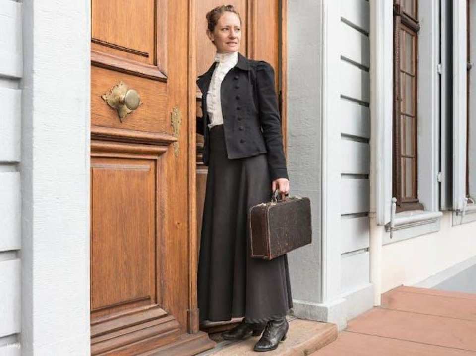 Behind closed doors guided walking tour in Basel