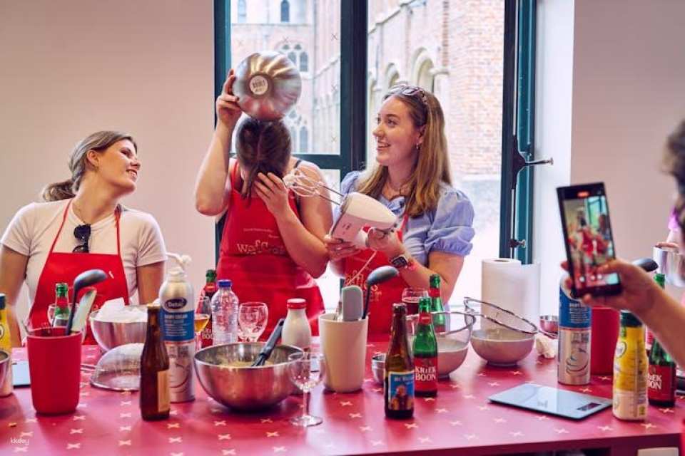Belgian waffle making workshop and beer tasting in Ghent