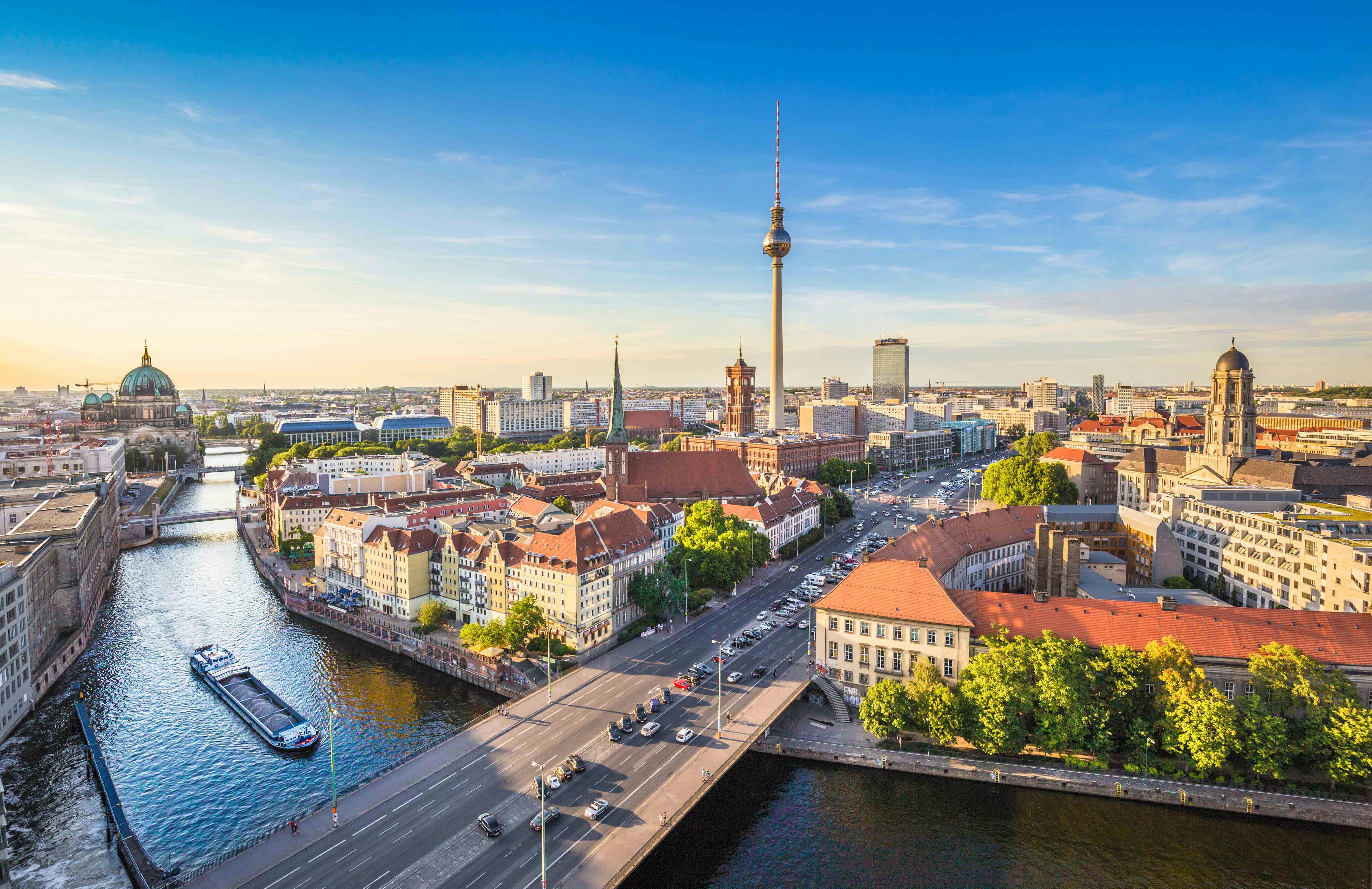 Berlin Spree River City Highlights Sightseeing Cruise Image 8