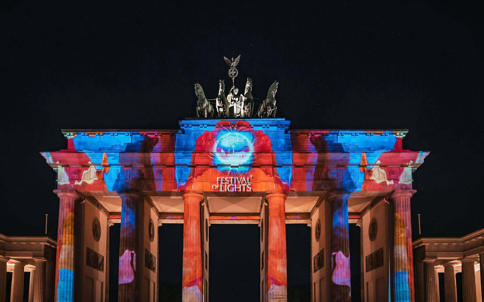 Big Bus: Berlin Festival of Lights Night Tour
 Image 3