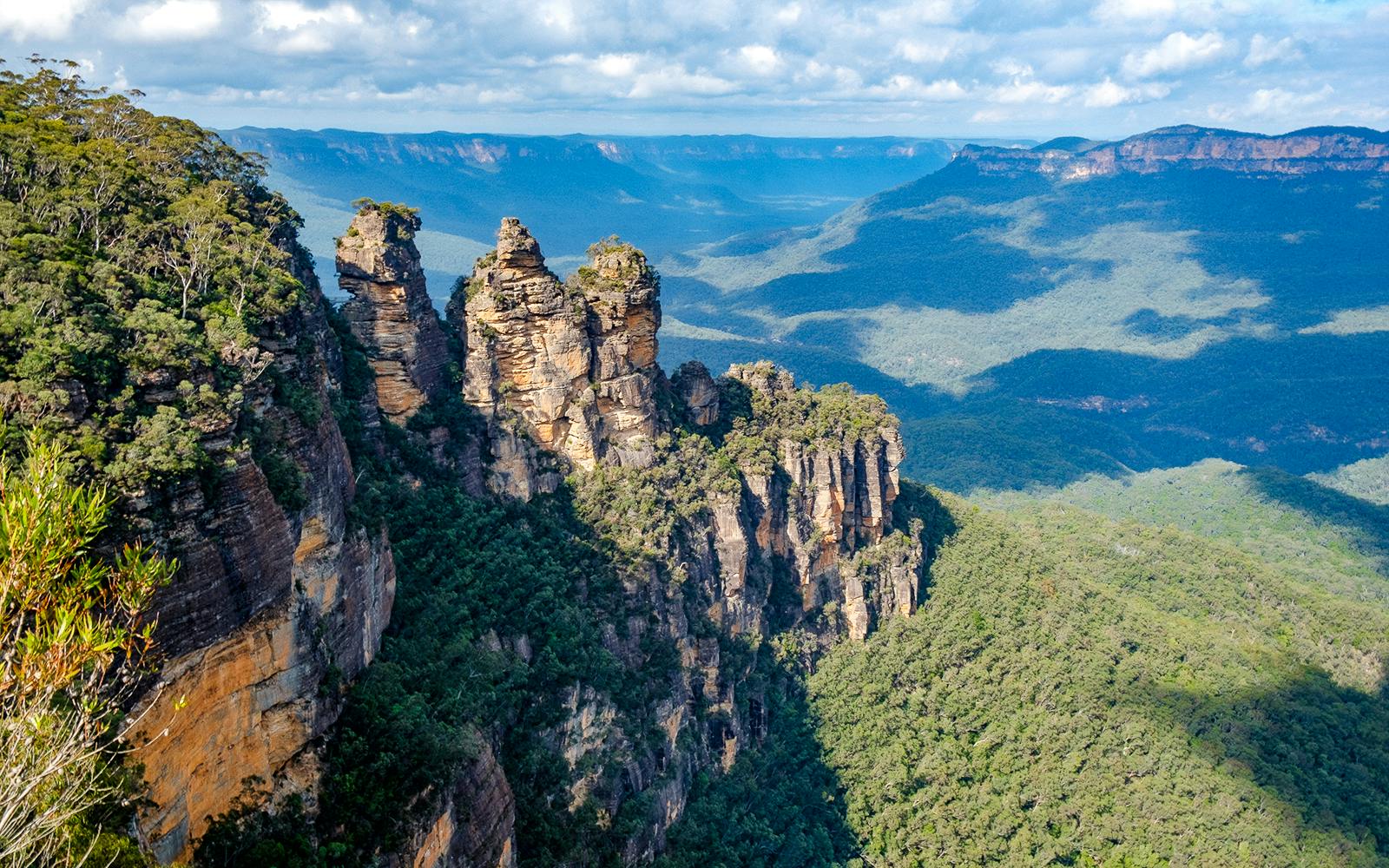 Blue Mountains Cultural Adventure: Wentworth Falls Bushwalks and Aboriginal Sites Image 4