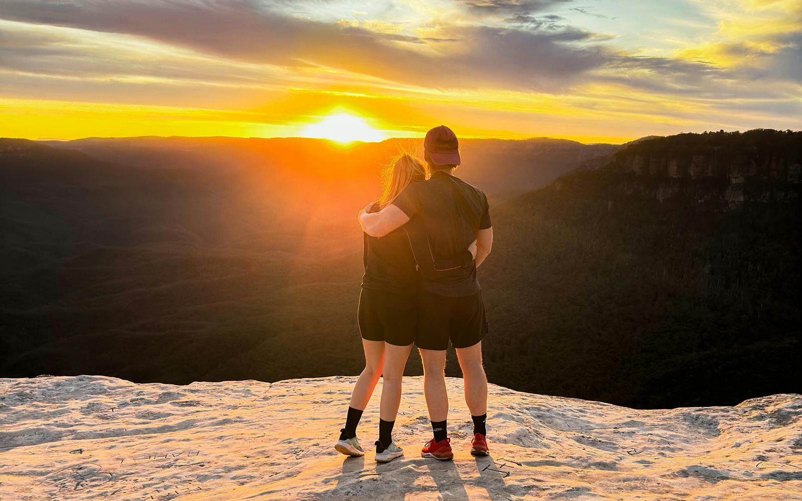 Blue Mountains Sunset Tour: Wentworth Falls Bushwalks, Wildlife & Lookouts Image 4
