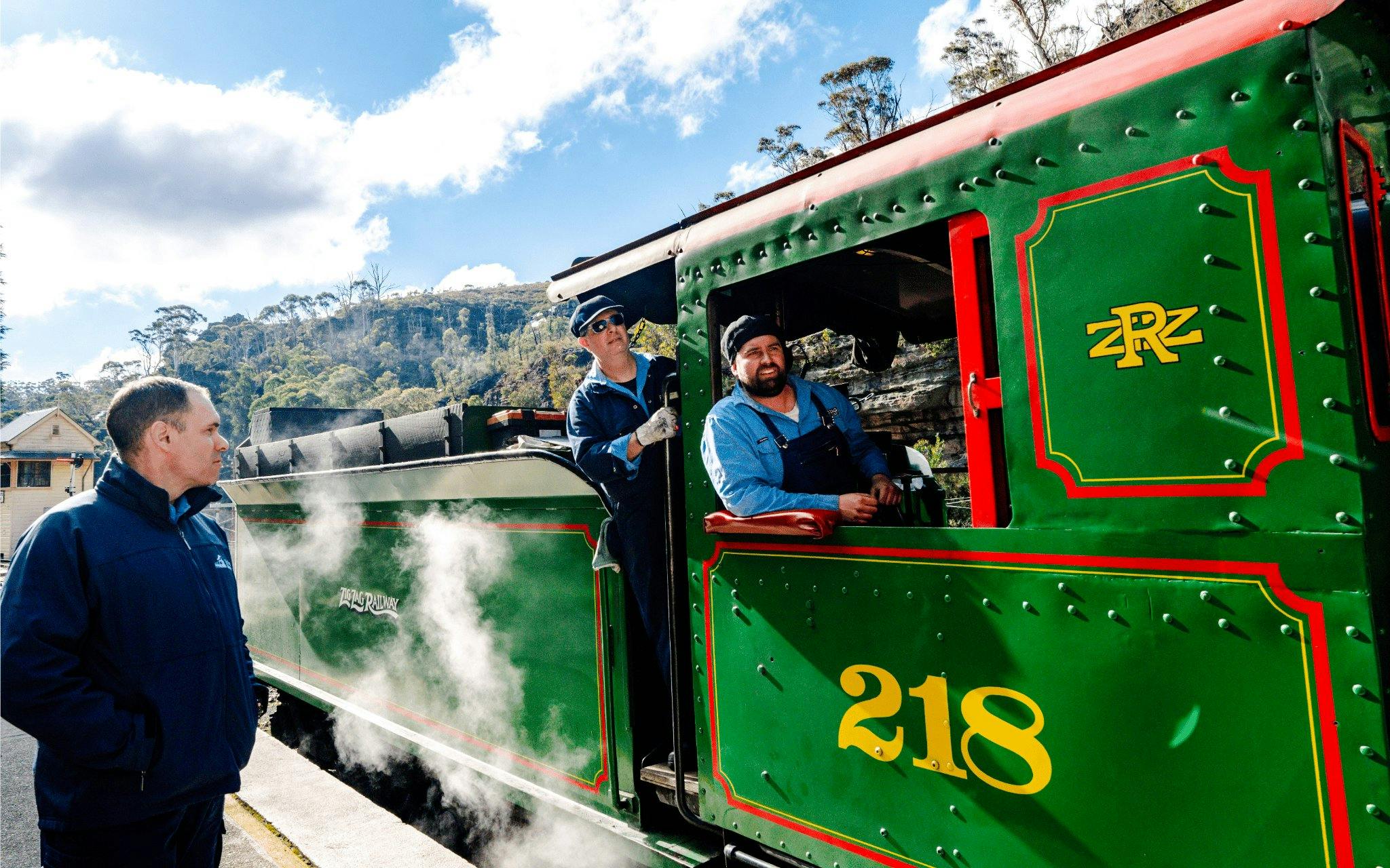 Blue Mountains Zig Zag Train with Scenic World & Harbour Cruise Tour Image 3
