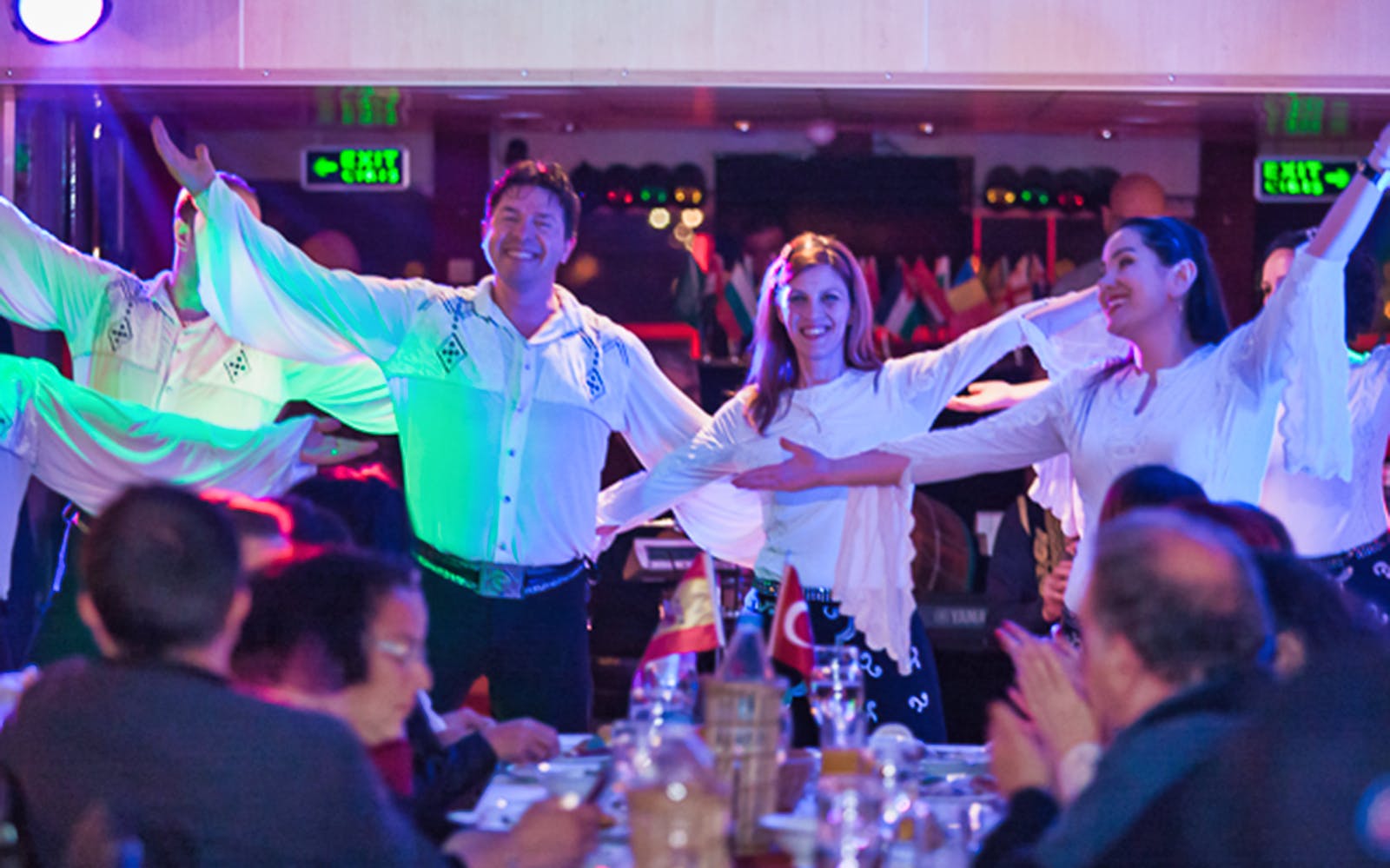 Bosphorus 3-Course Dinner Cruise with Live Entertainment & DJ Image 4