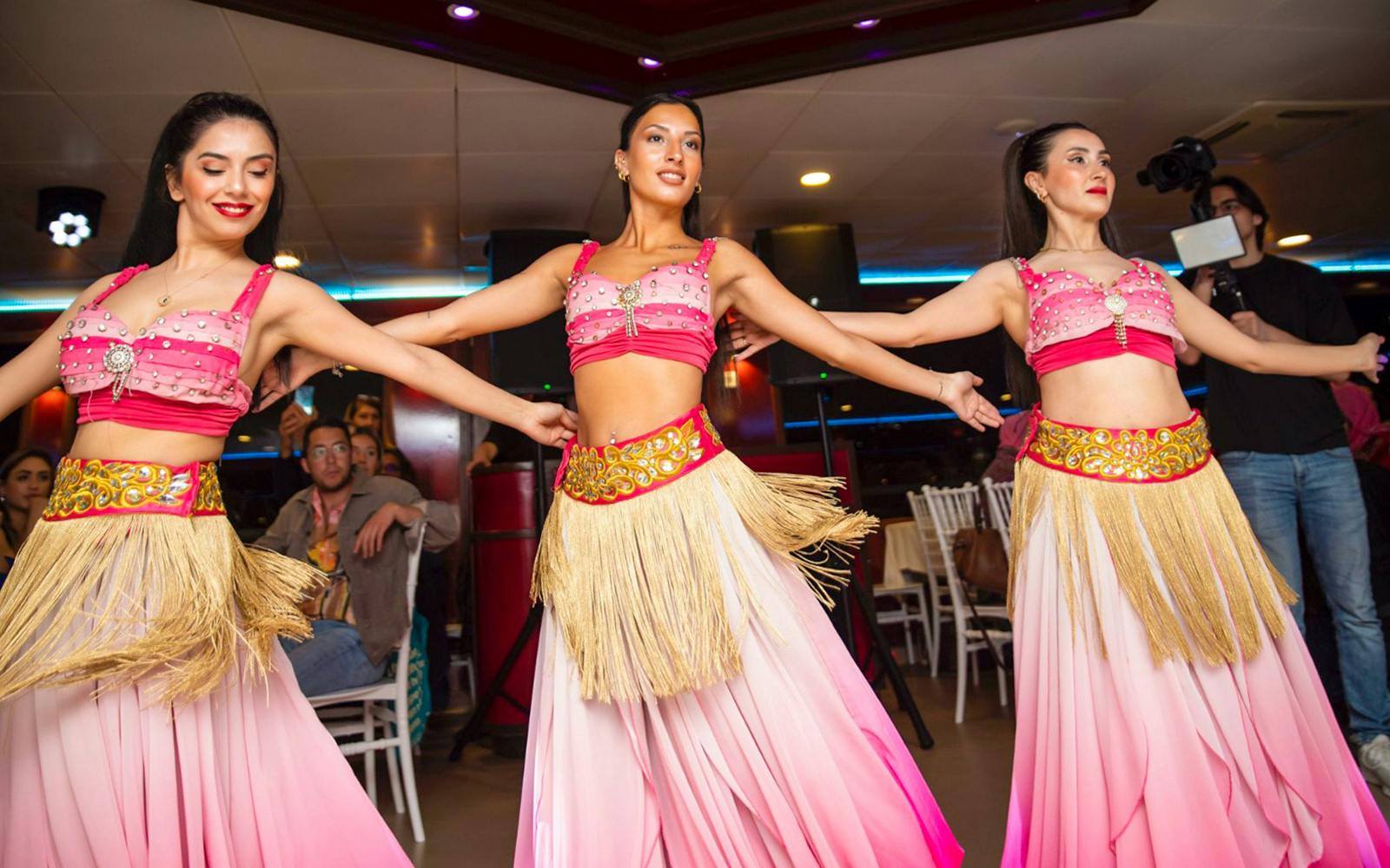 Bosphorus Dinner Cruise with Shows & Unlimited Drinks Image 7
