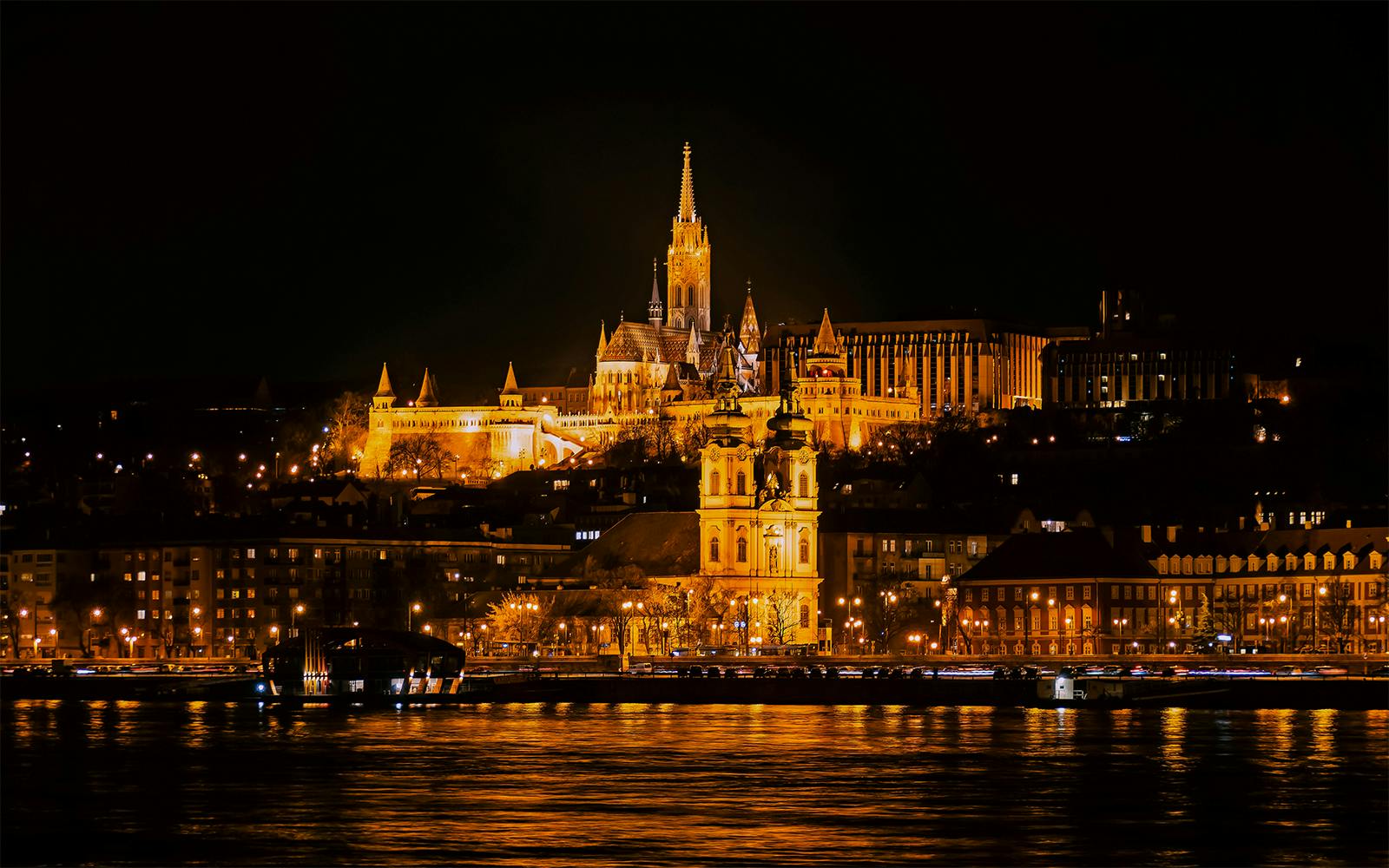Budapest Danube River Evening Cruise with Live Music Image 10