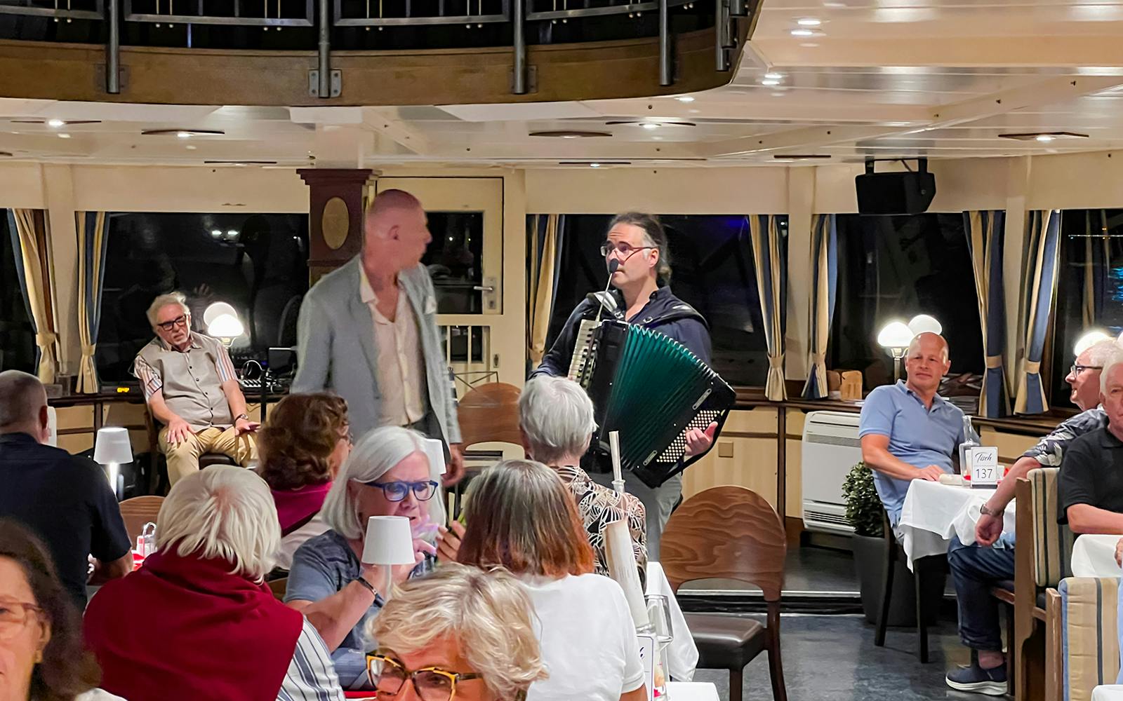 Budapest Danube River Nighttime Sightseeing Cruise Image 4