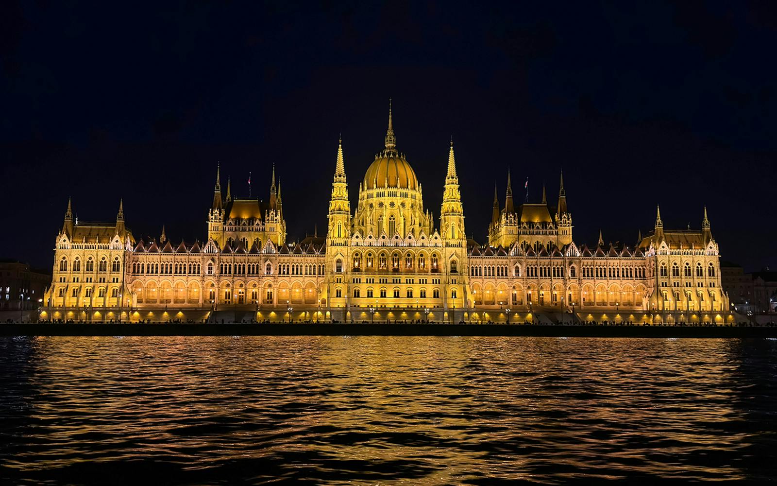 Budapest Danube River Nighttime Sightseeing Cruise Image 5