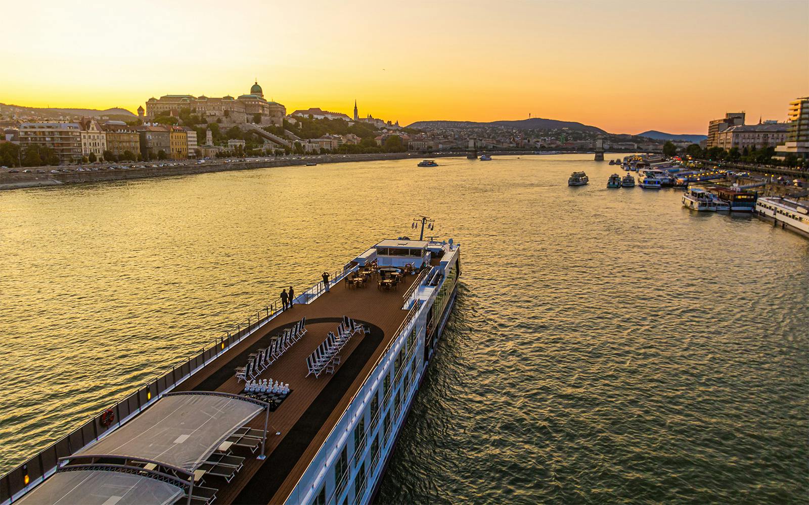 Budapest Danube River Sightseeing Cruise Image 3