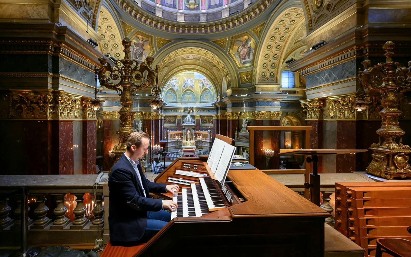 Budapest St. Stephen’s Basilica Guided Tour Image 2